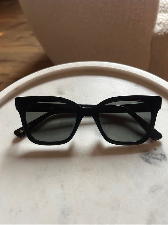 Madewell Accessories - Madewell Black Square Cat-Eye Sunglasses